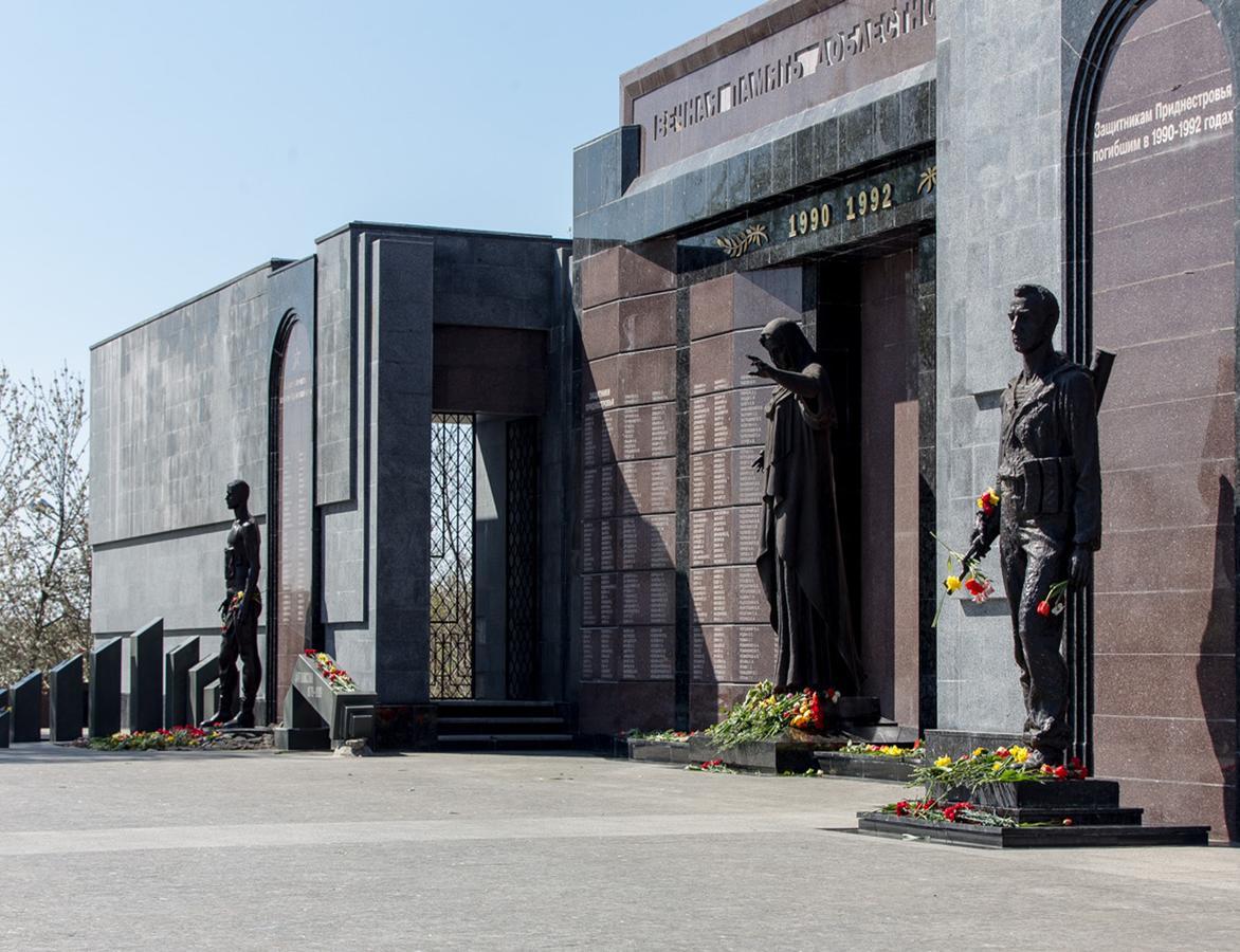 Luna Tiraspol Exterior foto